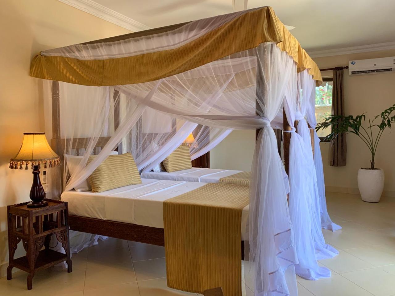 The Sands Beach Resort Bwejuu Exterior photo